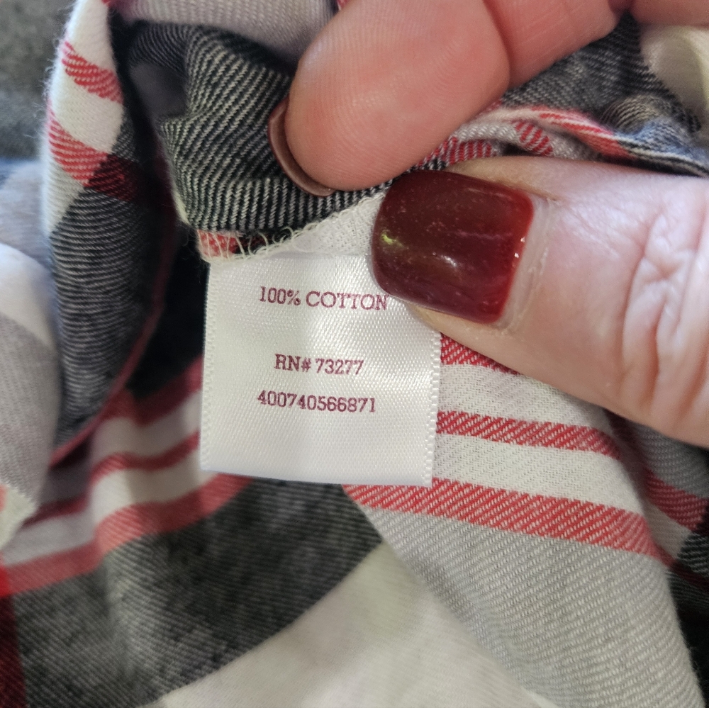 SO Plaid Button-Down Shirt in Red, Black, and White - Picture 8 of 12